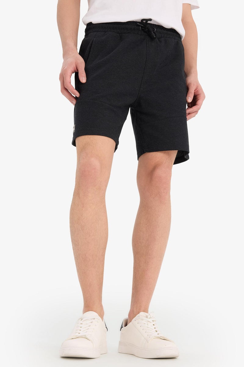 DeFacto Black Man Slim Fit Super Skinny Hem Shorts Casual - Image 4